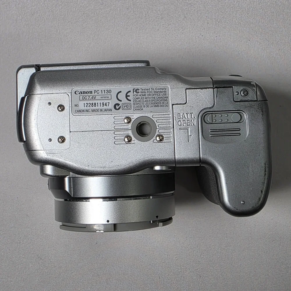 Canon PowerShot S2 IS Digital Camera 5.0MP 12x Zoom Image Stabilizer PARTS ONLY